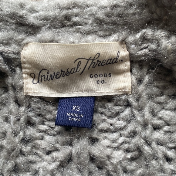 Universal Thread Grey Cardigan - Picture 4 of 4